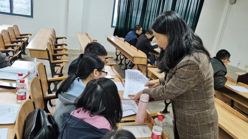 心理咨询师证书面授班，价格背后的考量因素**